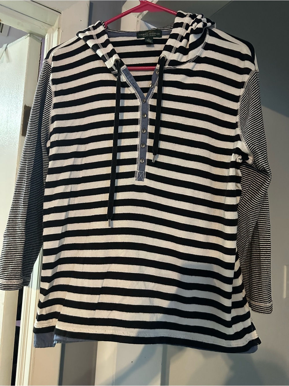 Striped Hooded Pullover shirt - Black & White